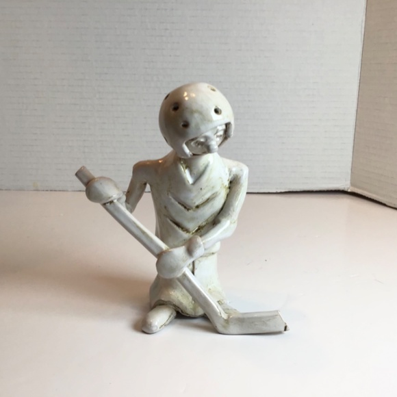 VTG Signed Dino Bencini Italy Hand Rolled Clay Hockey Player Figurine - Picture 6 of 8